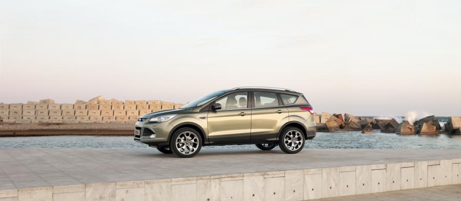  Ford Kuga 2013 года  (фото 15 из 36)